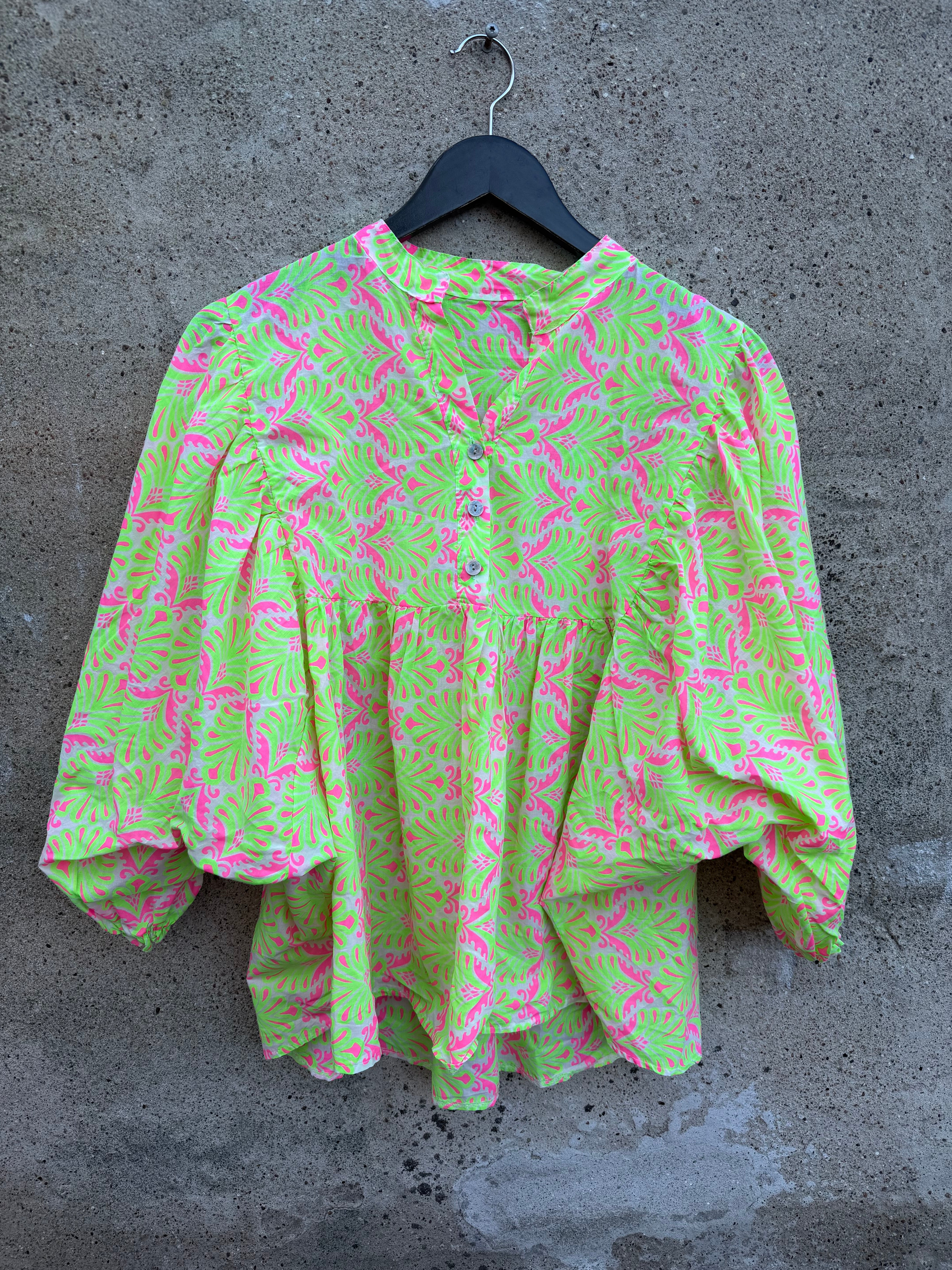 By Engbork Adelina shirt print lime