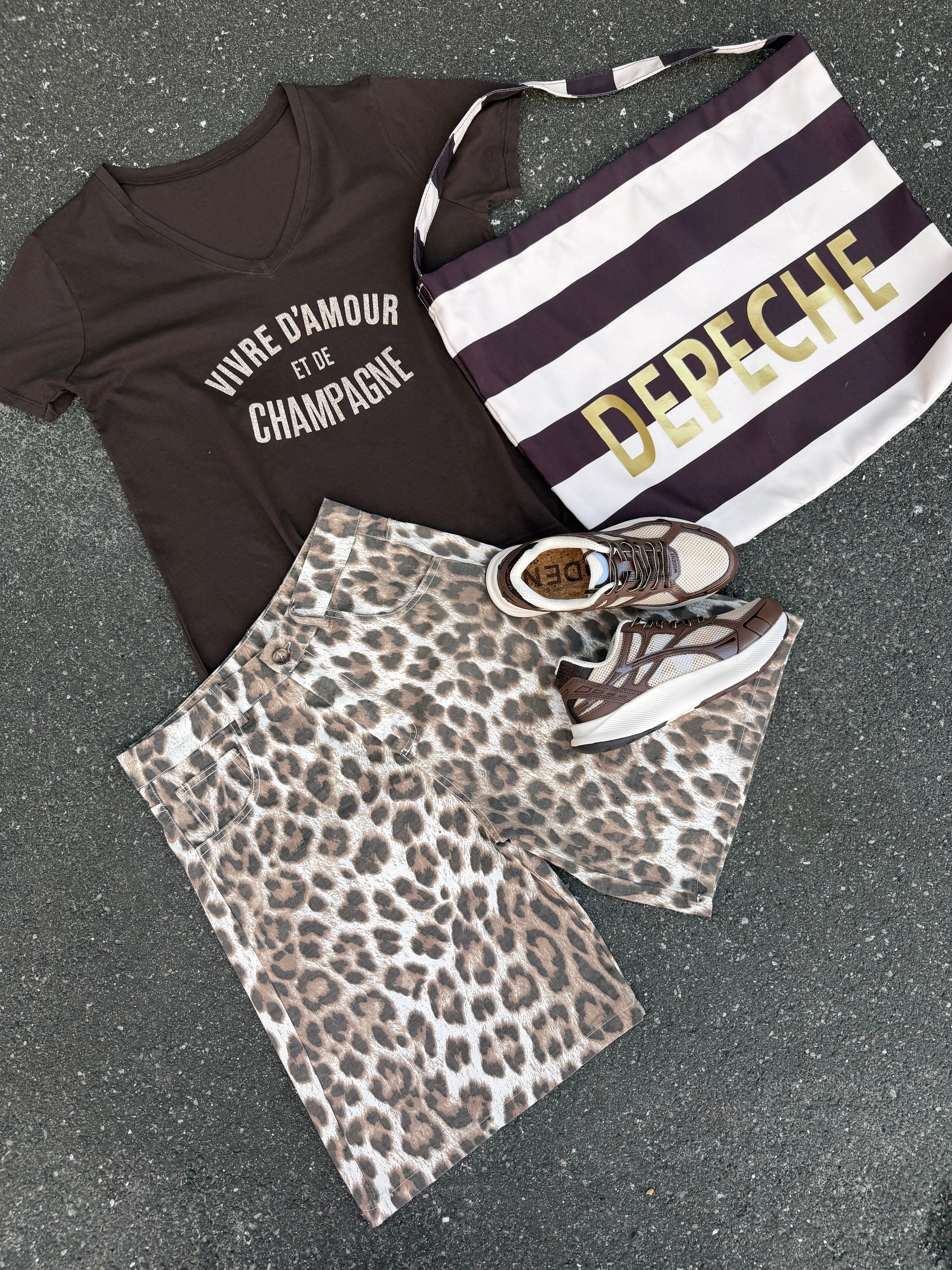Champagne T-shirt gold brown