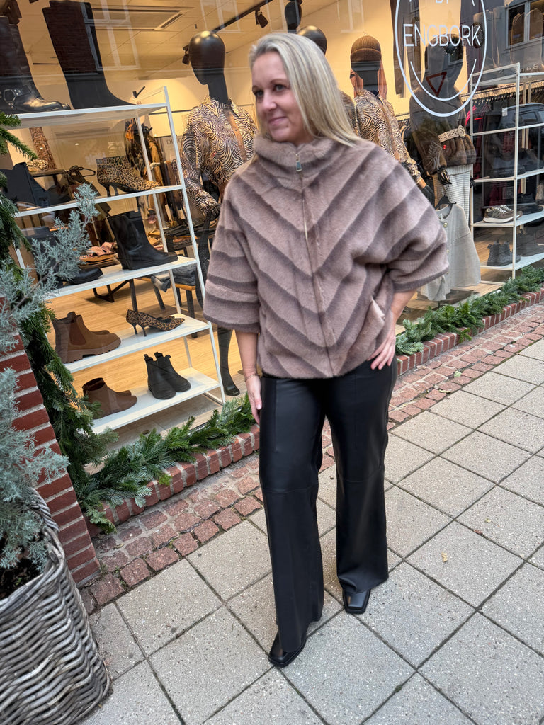 By Engbork Marilyn fake fur jakke taupe
