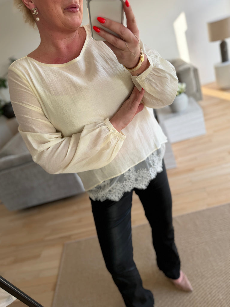 Love & Divine love1467 blouse lace porcelain