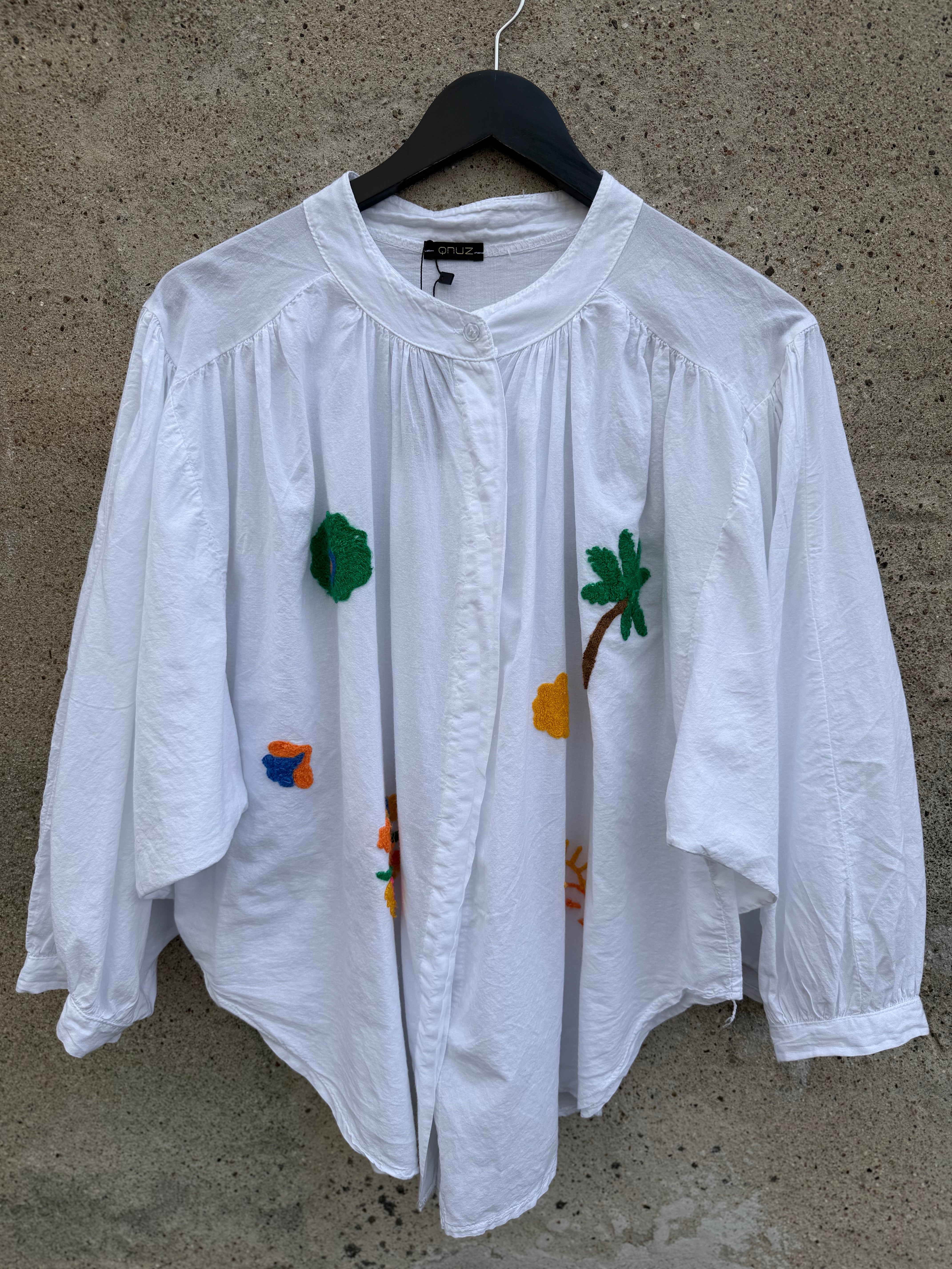 QNUZ 9250 skjorte embrodery white