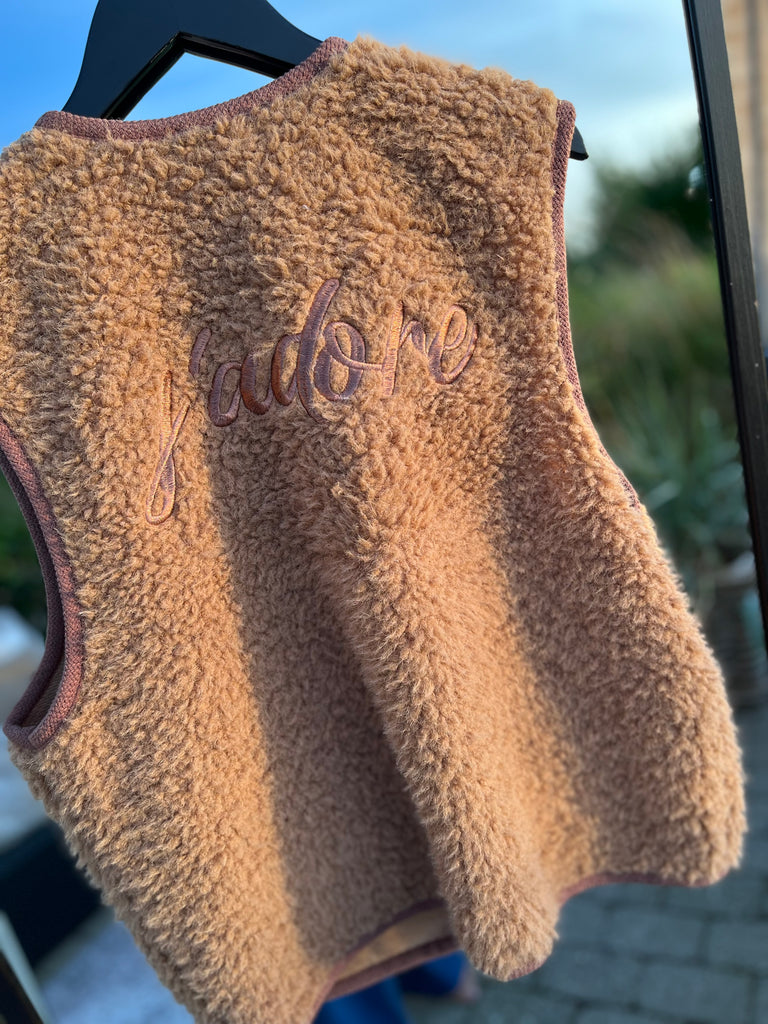 By Engbork Jadore teddy vest