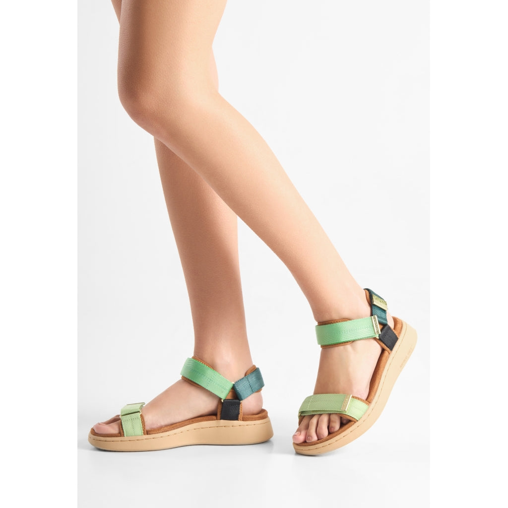 Woden WL926 Line sandal apple