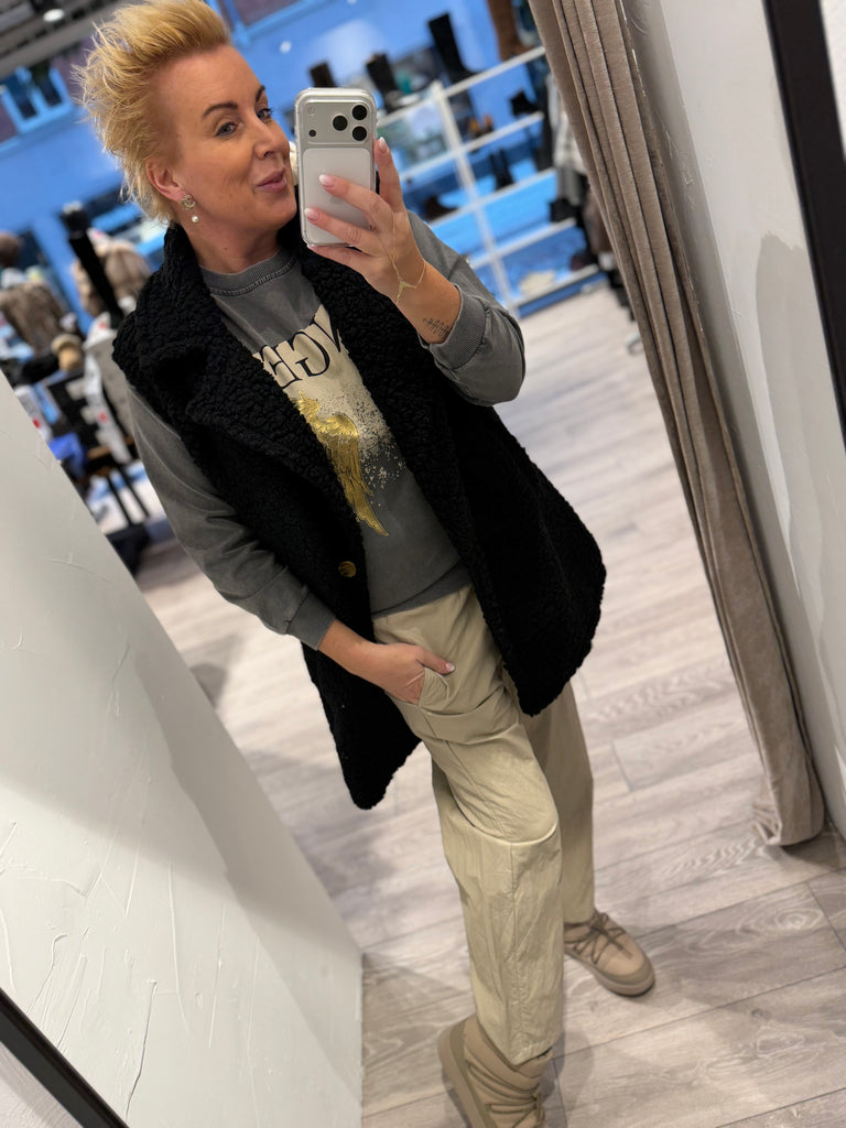 Boho Love B1184 Lang teddy vest black