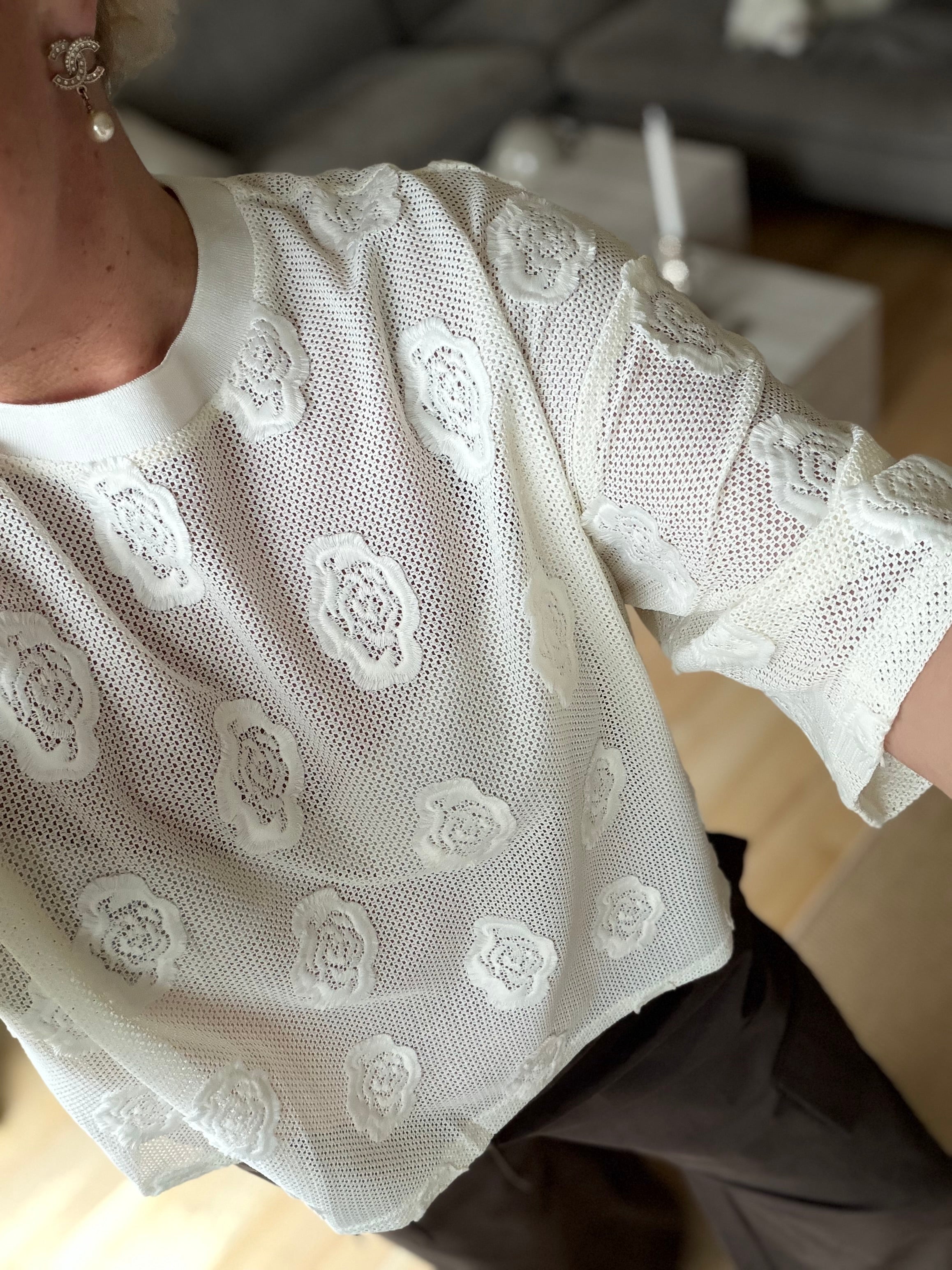 Love & Divine love1481 shirt blond cream