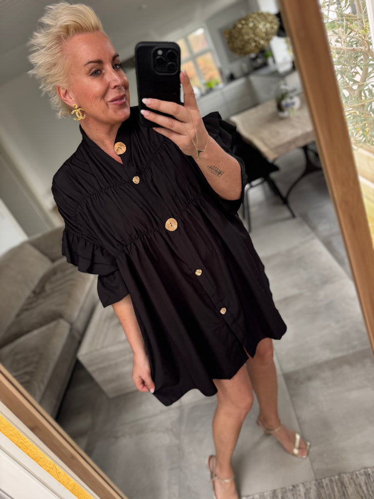 By Engbork Koko 9523 kjole kort black