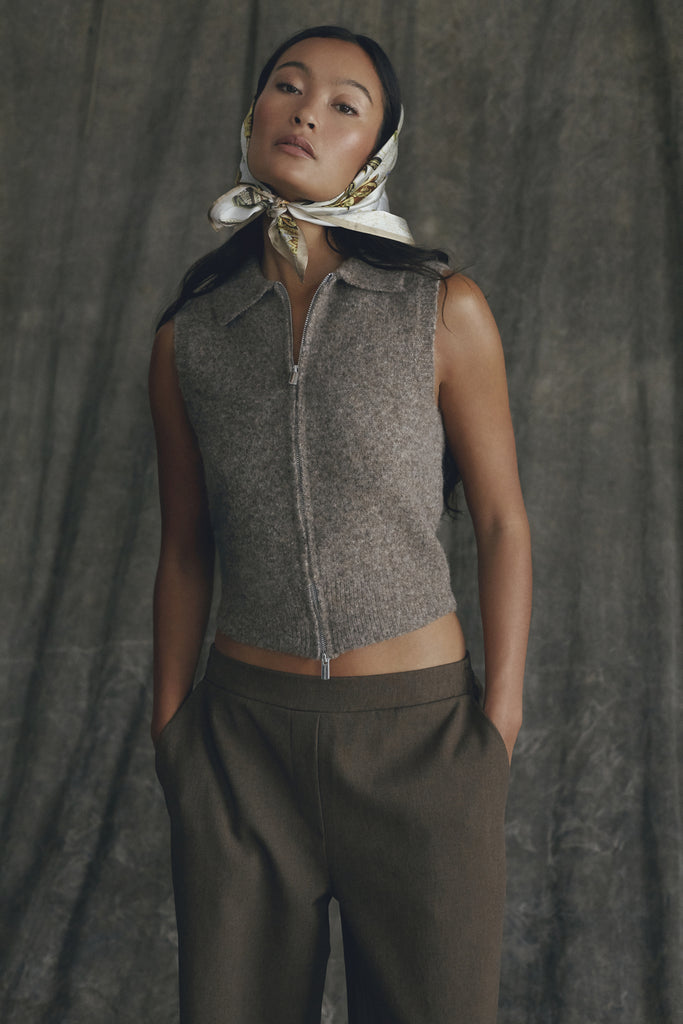 Love & Divine love1454 knit vest brown