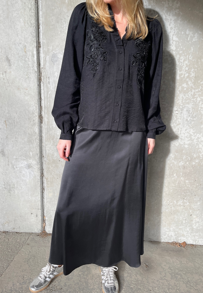 Love & Divine love1483 shirt black