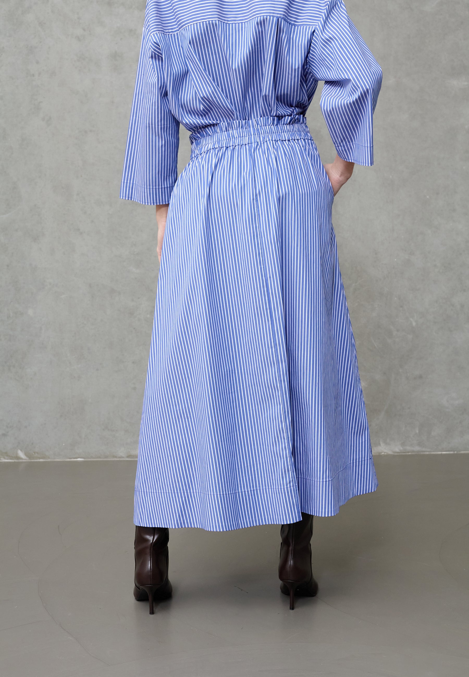 Love & Divine love1538 skirt stripe blue