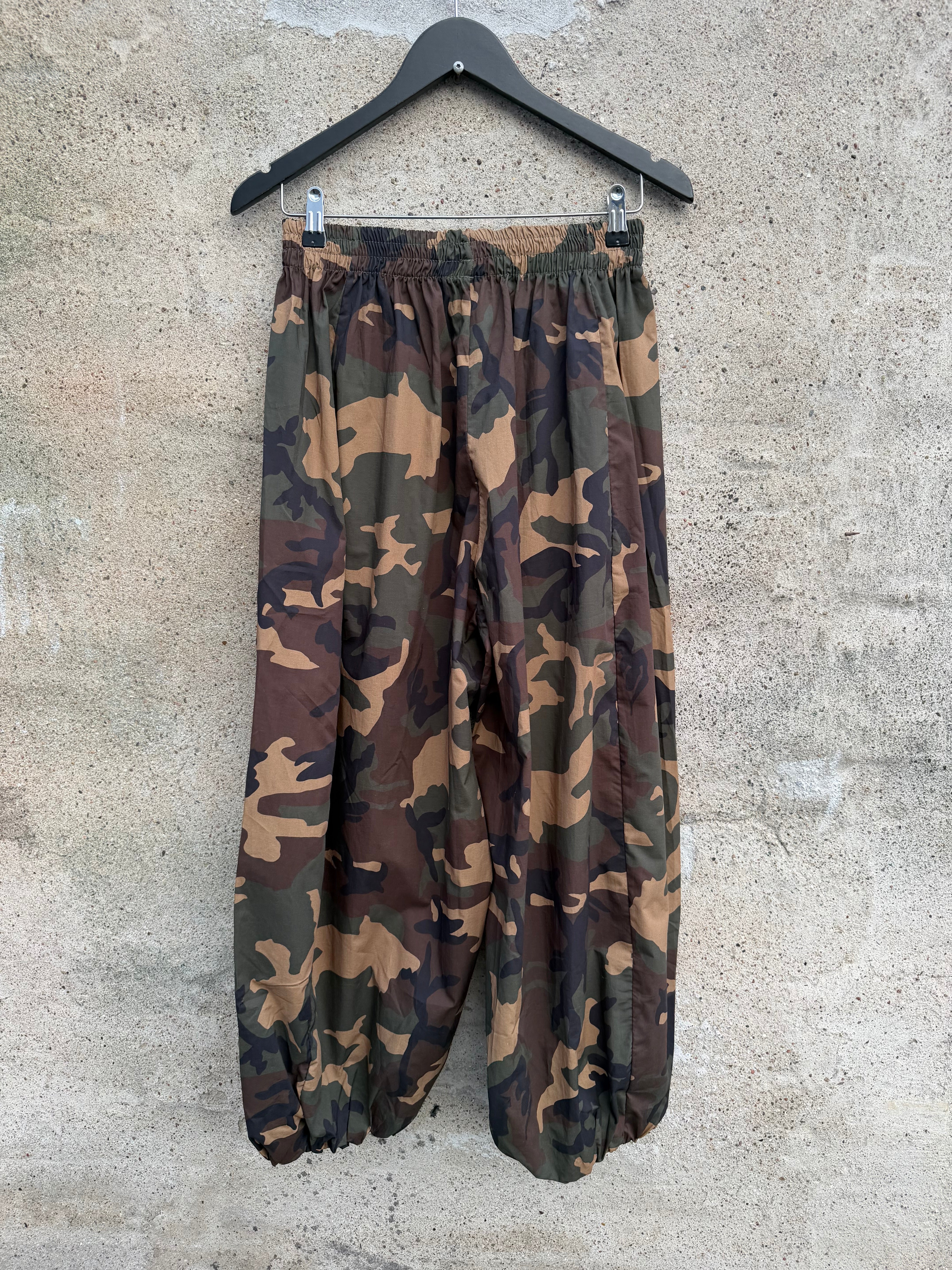 Boho Love B1404 Balloon pants army camo