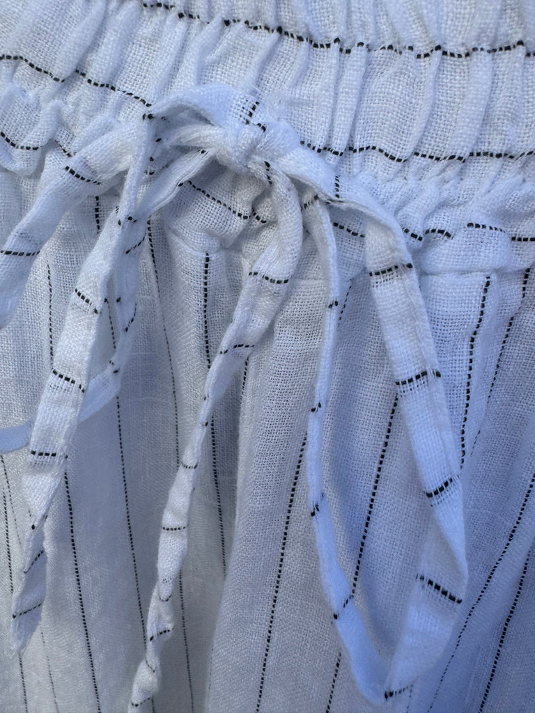 Qnuz 9069 Dolly bukser striped linen white