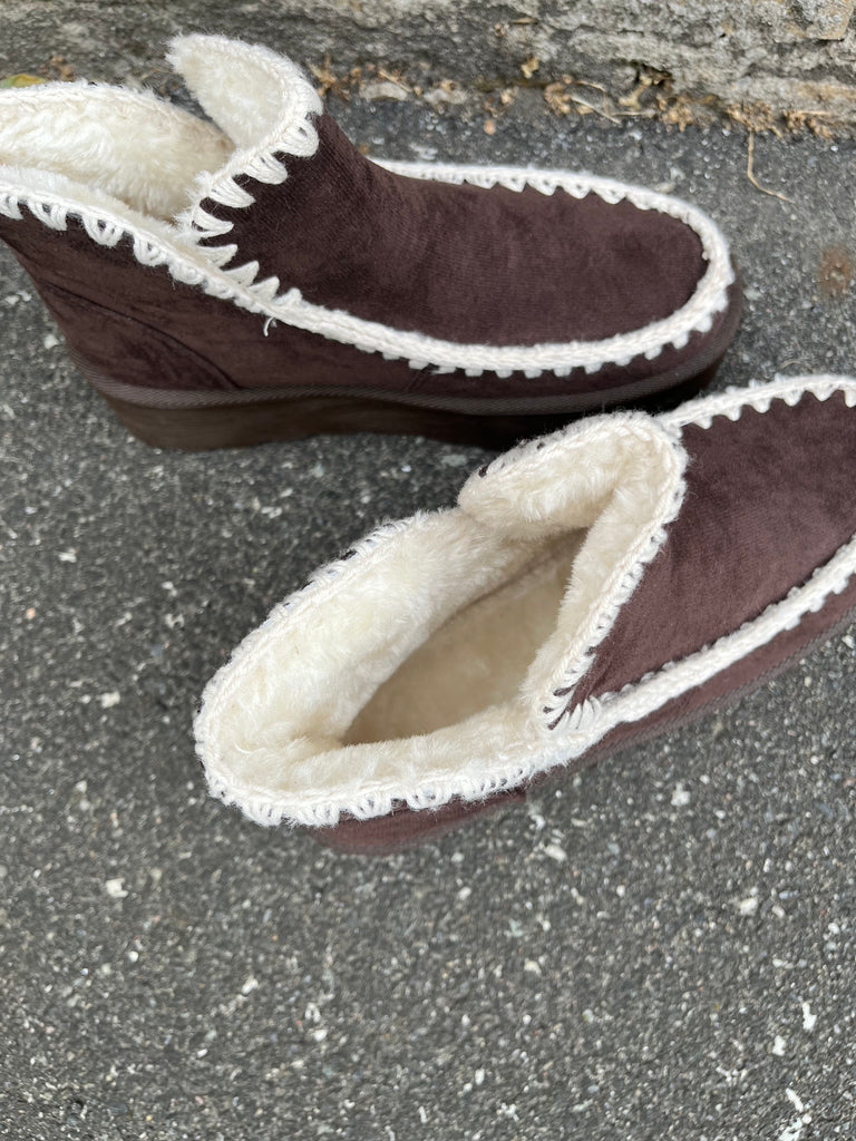 Boho Love B1274 teddy boots brown