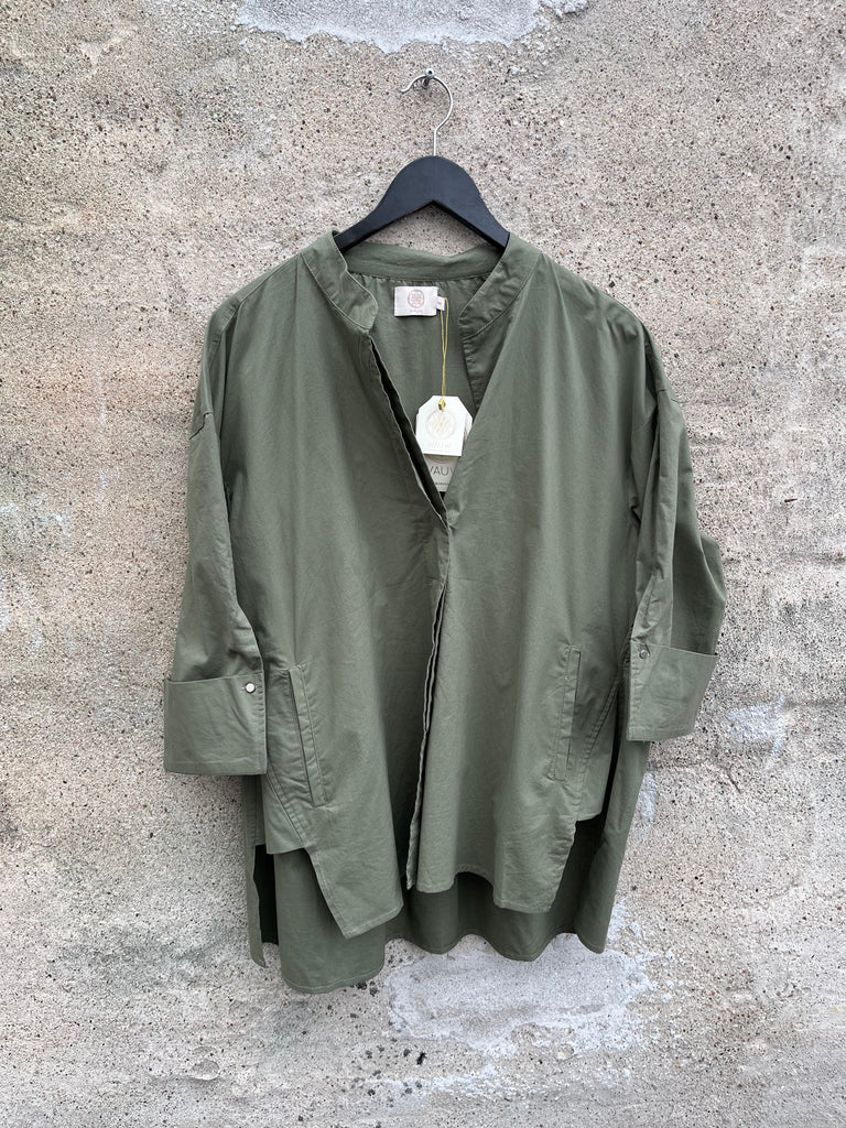 WAUW Luna shirt shoot for the stars olive