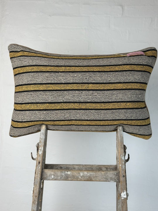 Gaspar 2601114 Ida cushion pillow yellow