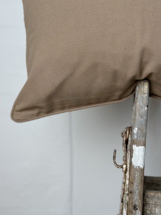 Gaspar 2601120 Kethy cushion pillow solid sand