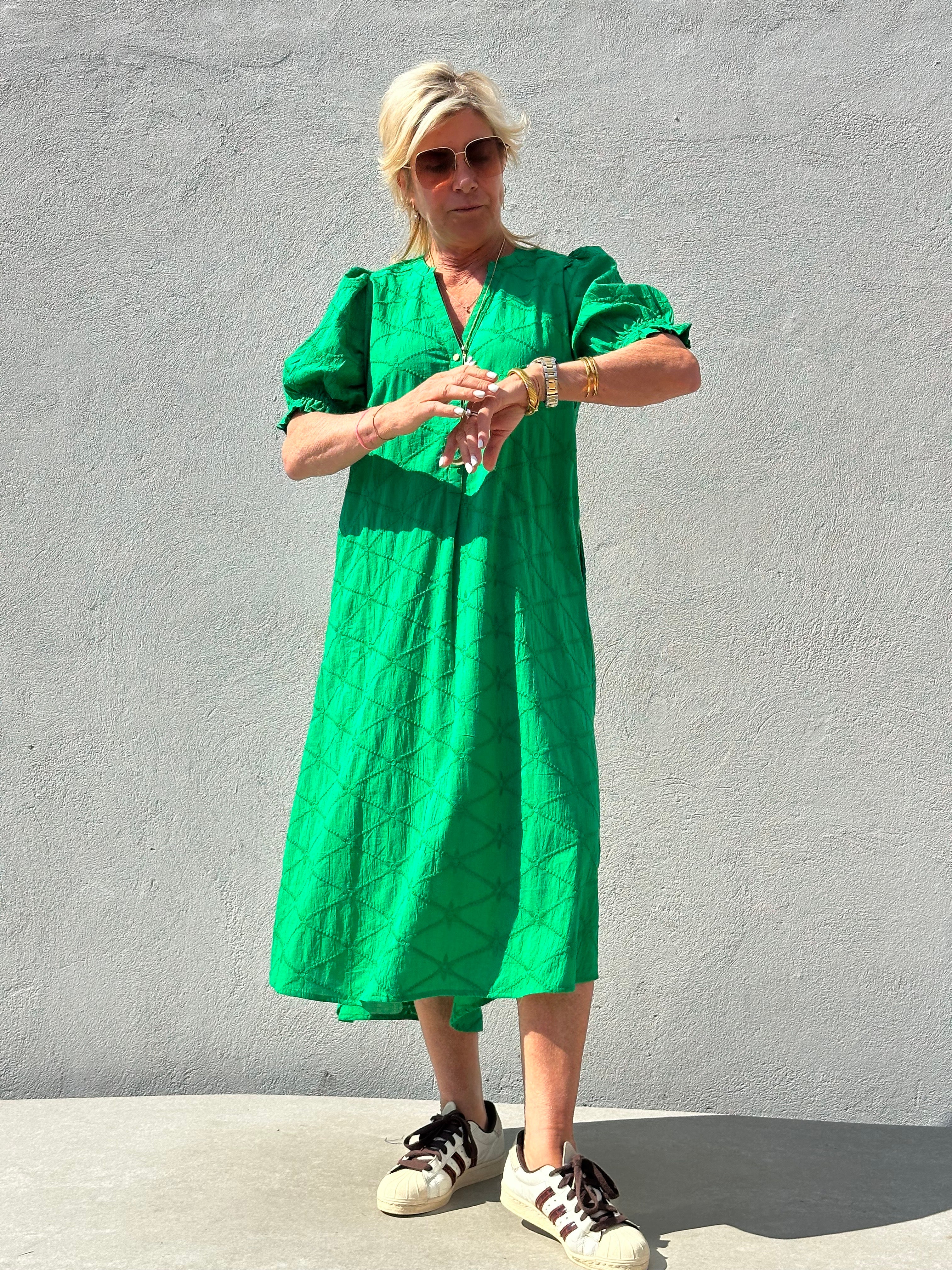 Gaspar 2601736 Tunø dress broderi anglaise green