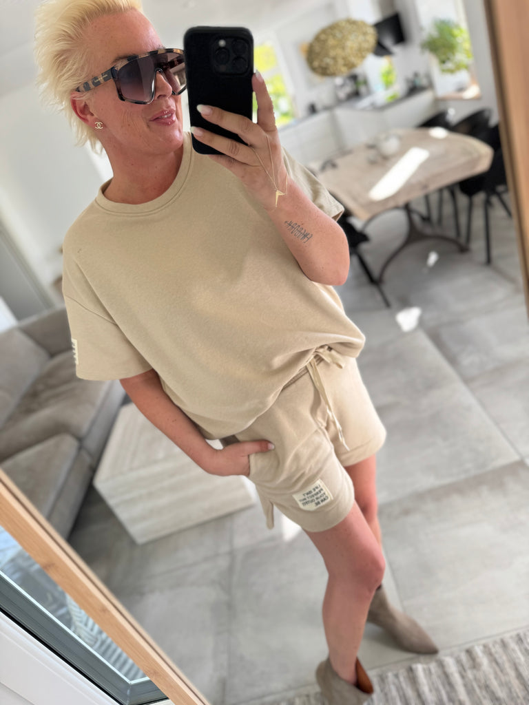 By Engbork Manilla shorts sand