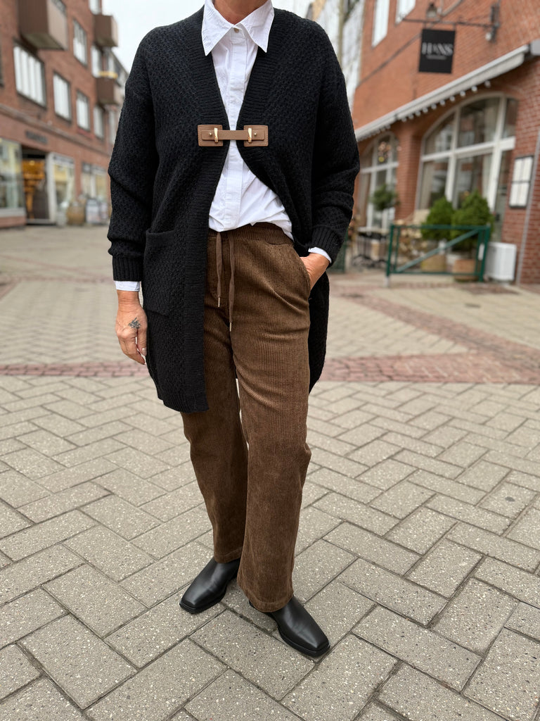 By Engbork rib Cord pants chocolate