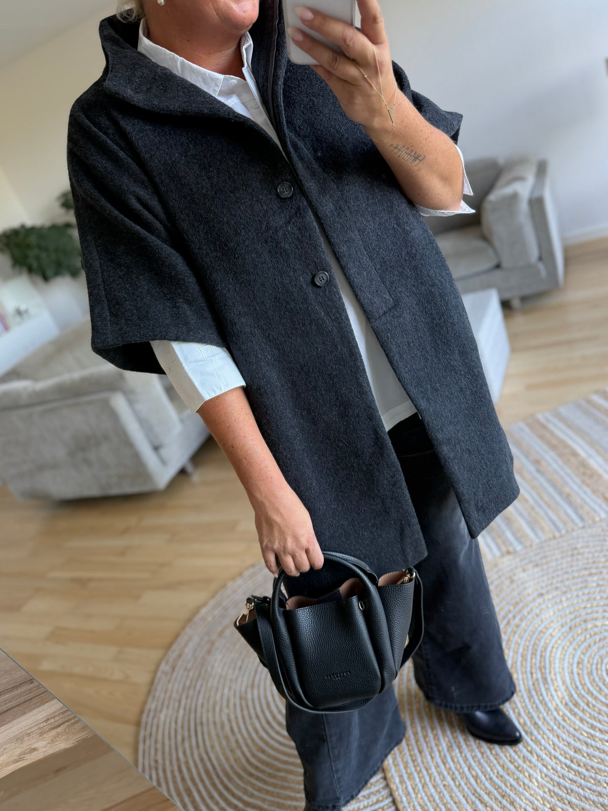 Sofie Schnoor S263400 Palomina cape dark grey