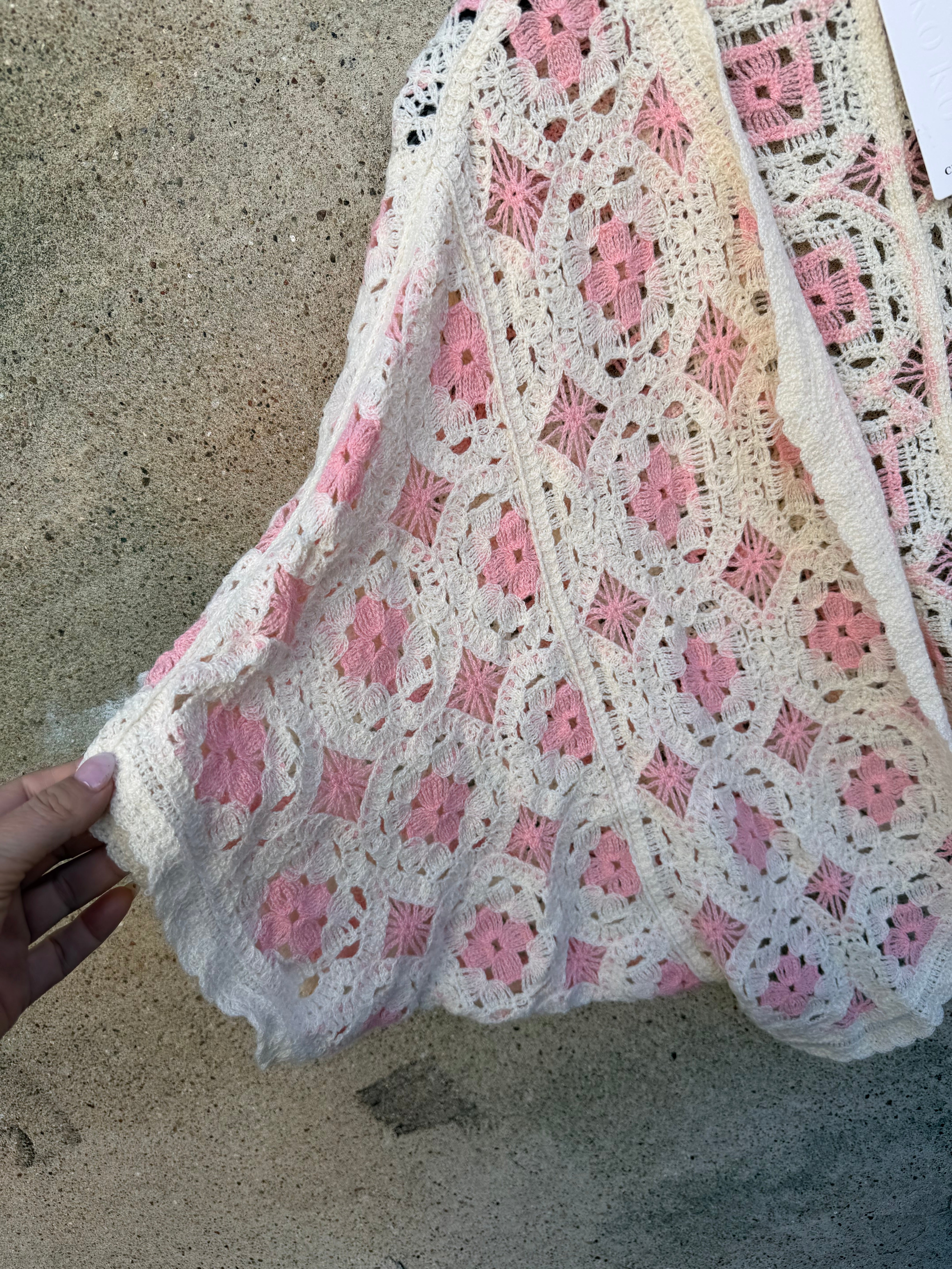By Engbork Lily jacket crochet rose