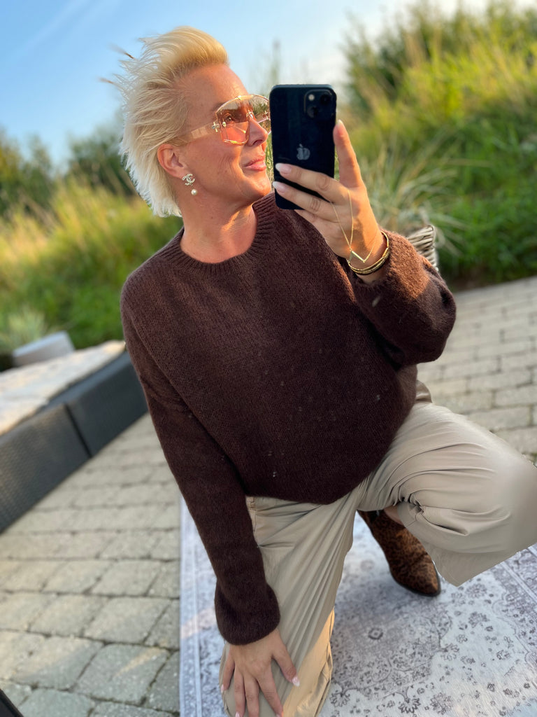 By Engbork Kirstine strik O brown