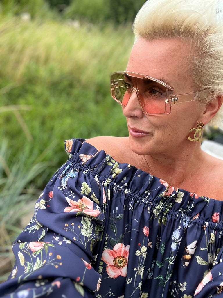 Design By Laerke Elisabeth bluse flower navy