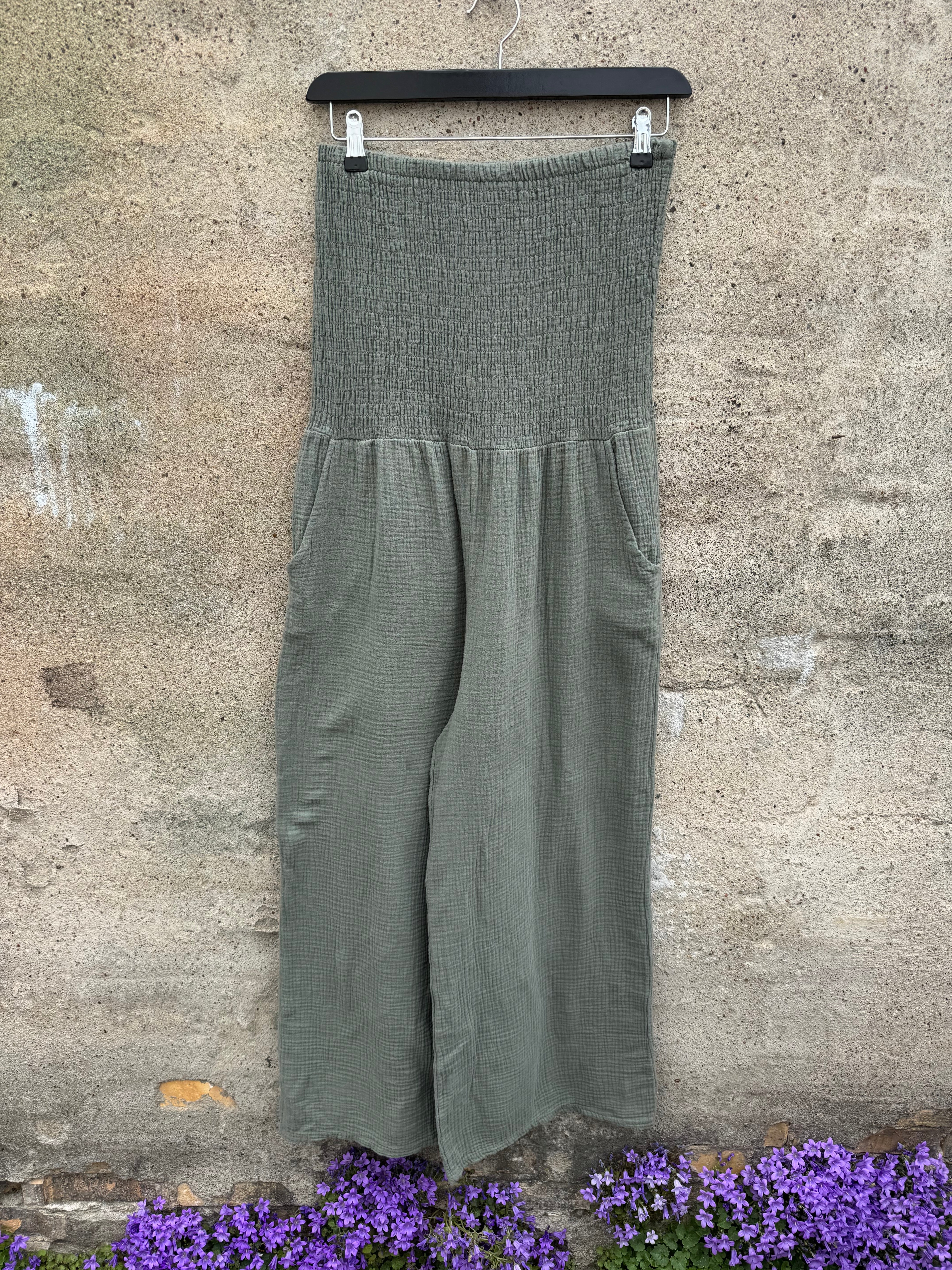 By Engbork Bali jumpsuit army
