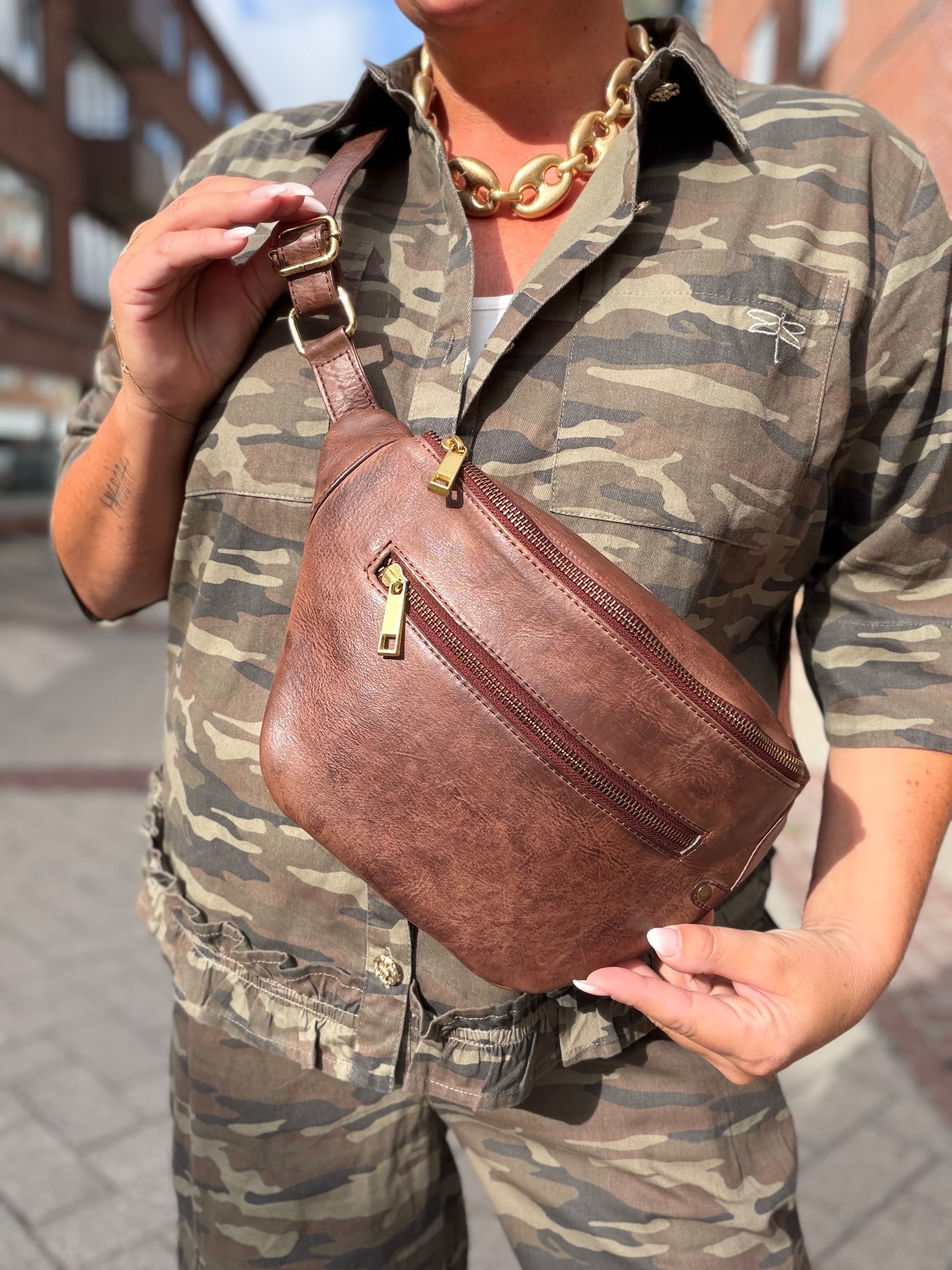 Depeche 12346 bum bag leather golden chic