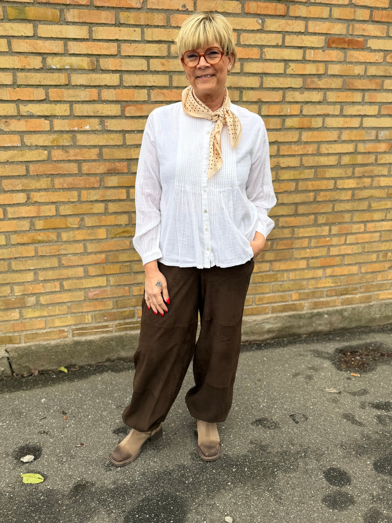 WAUW Paula shirt paper