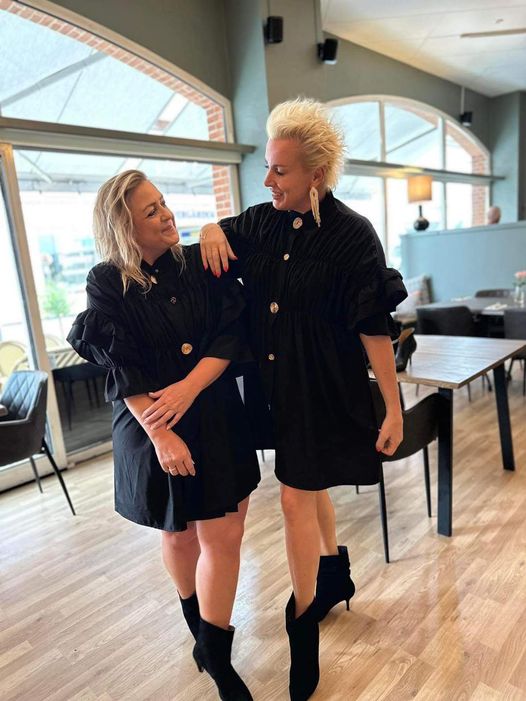 By Engbork Koko 9523 kjole kort black