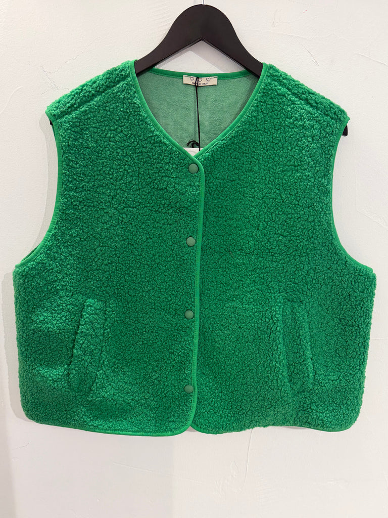 By Engbork Vildte vest duffy grass