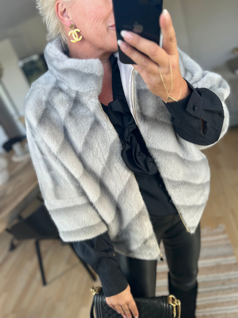 By Engbork Marilyn fake fur jakke grey