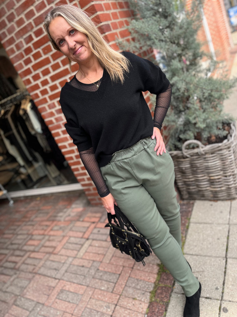 Qnuz 8406 Maeda bukser army