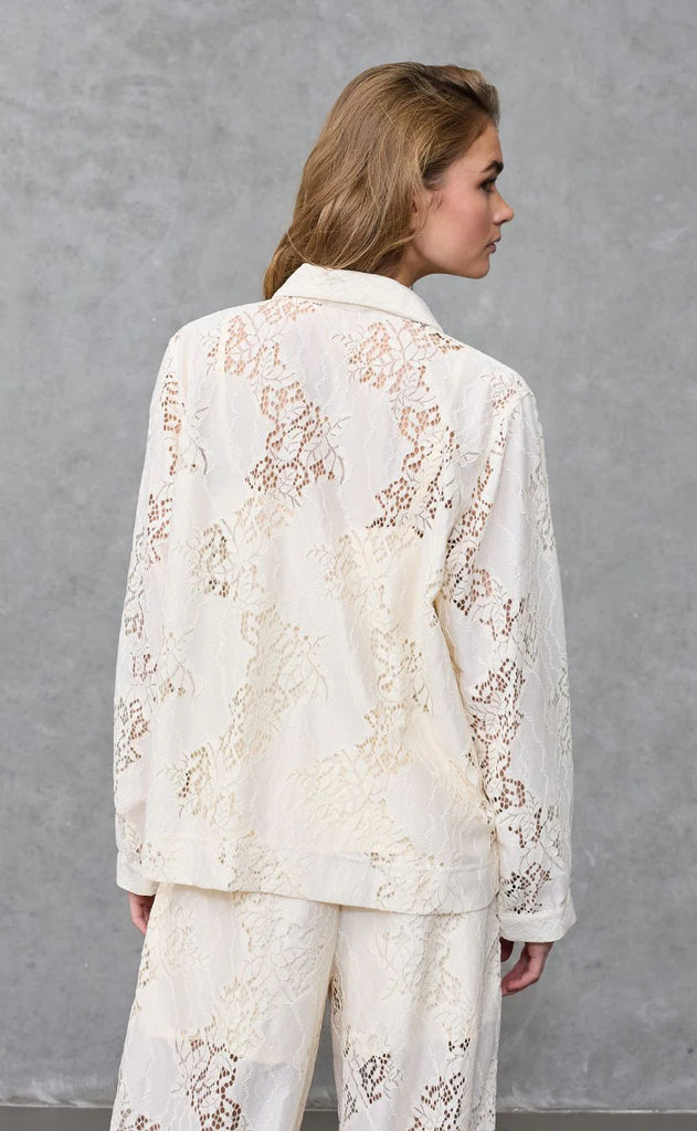Love & Divine love1526 shirt lace cream
