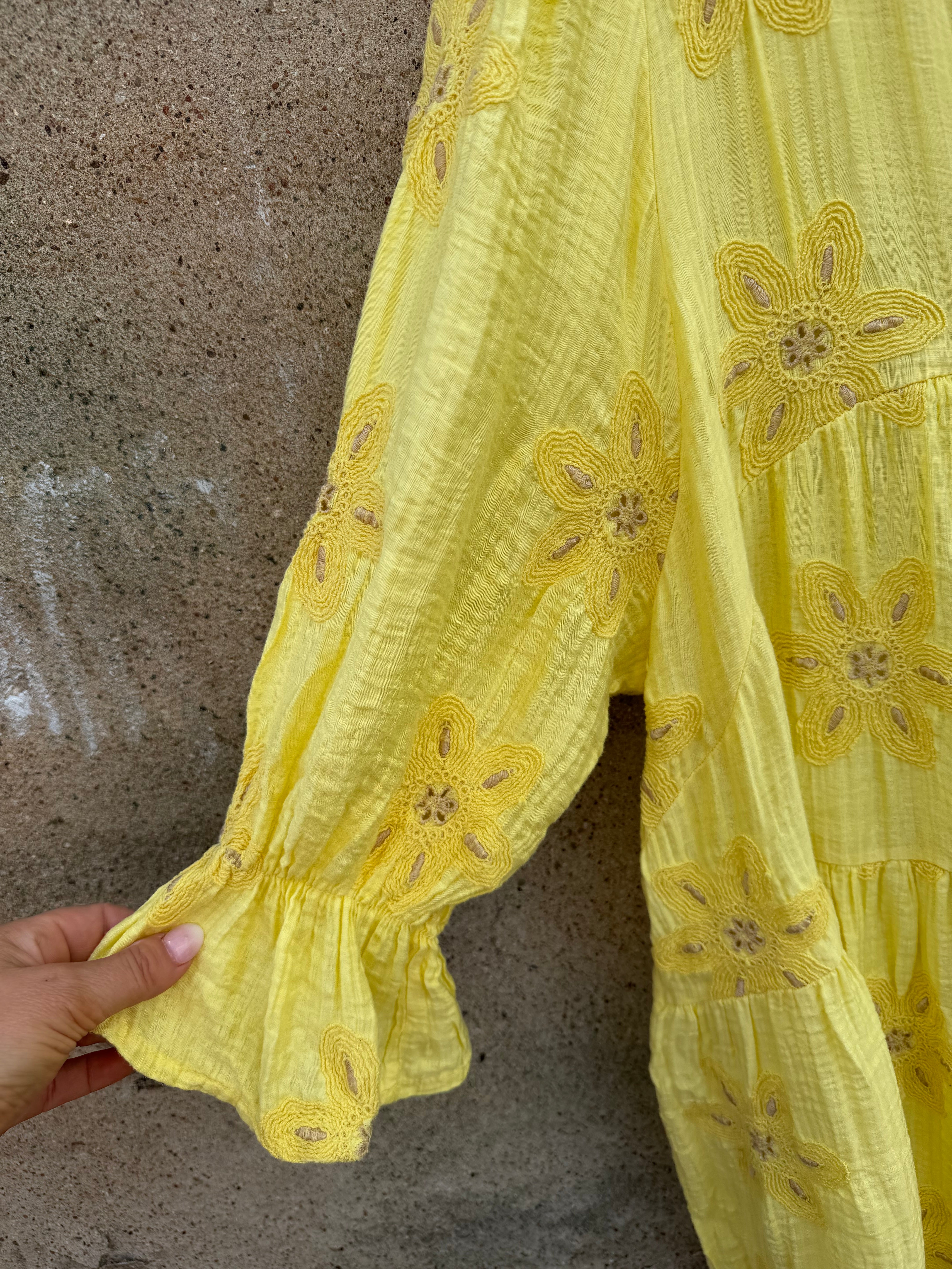 Qnuz 9348 Embrodery dress yellow