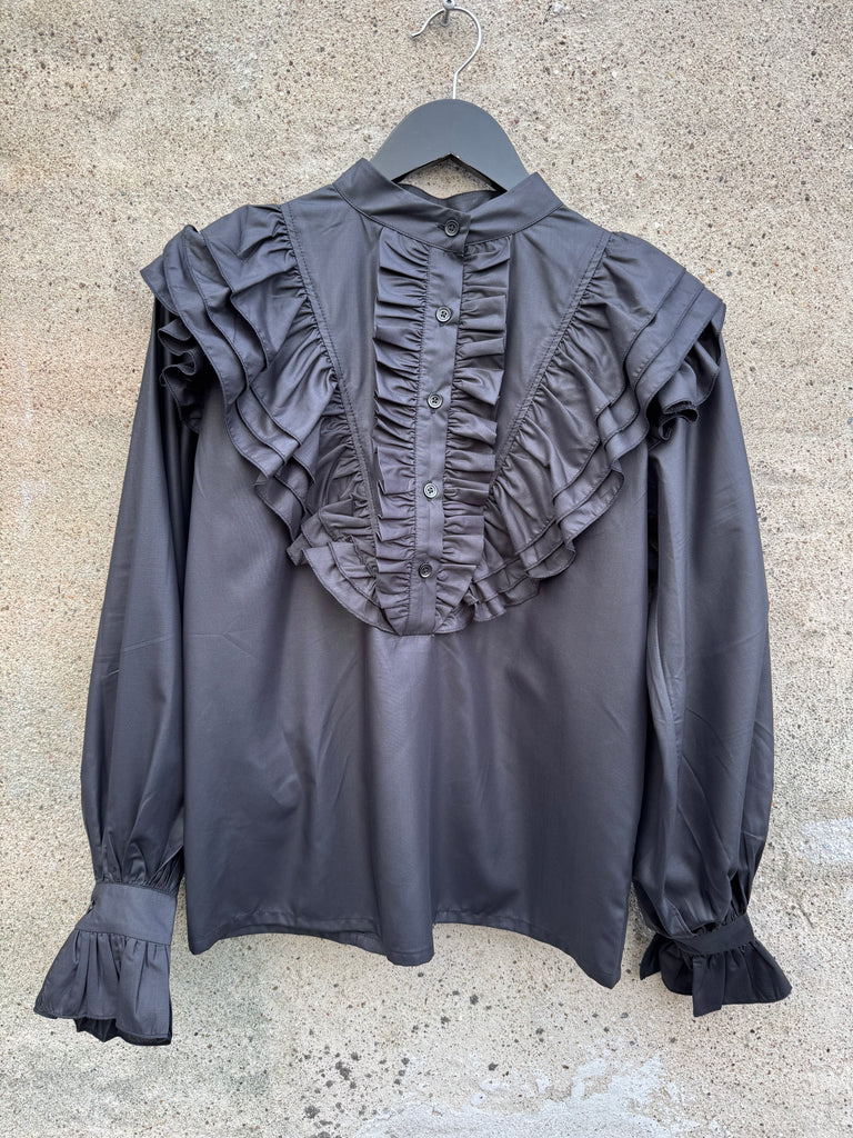 Design By Laerke Joan shirt black