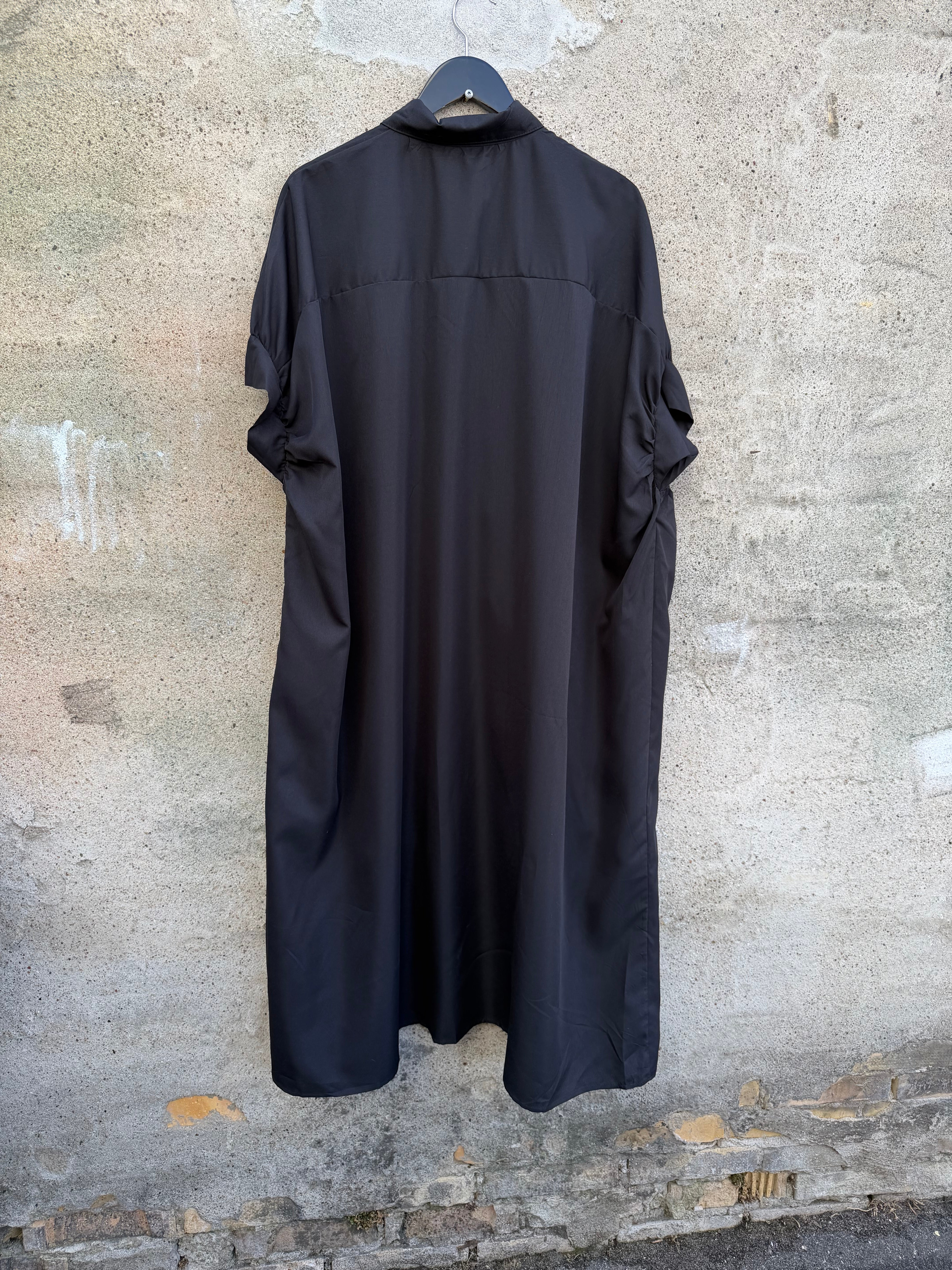 By Engbork Belle 9905 kjole lang black