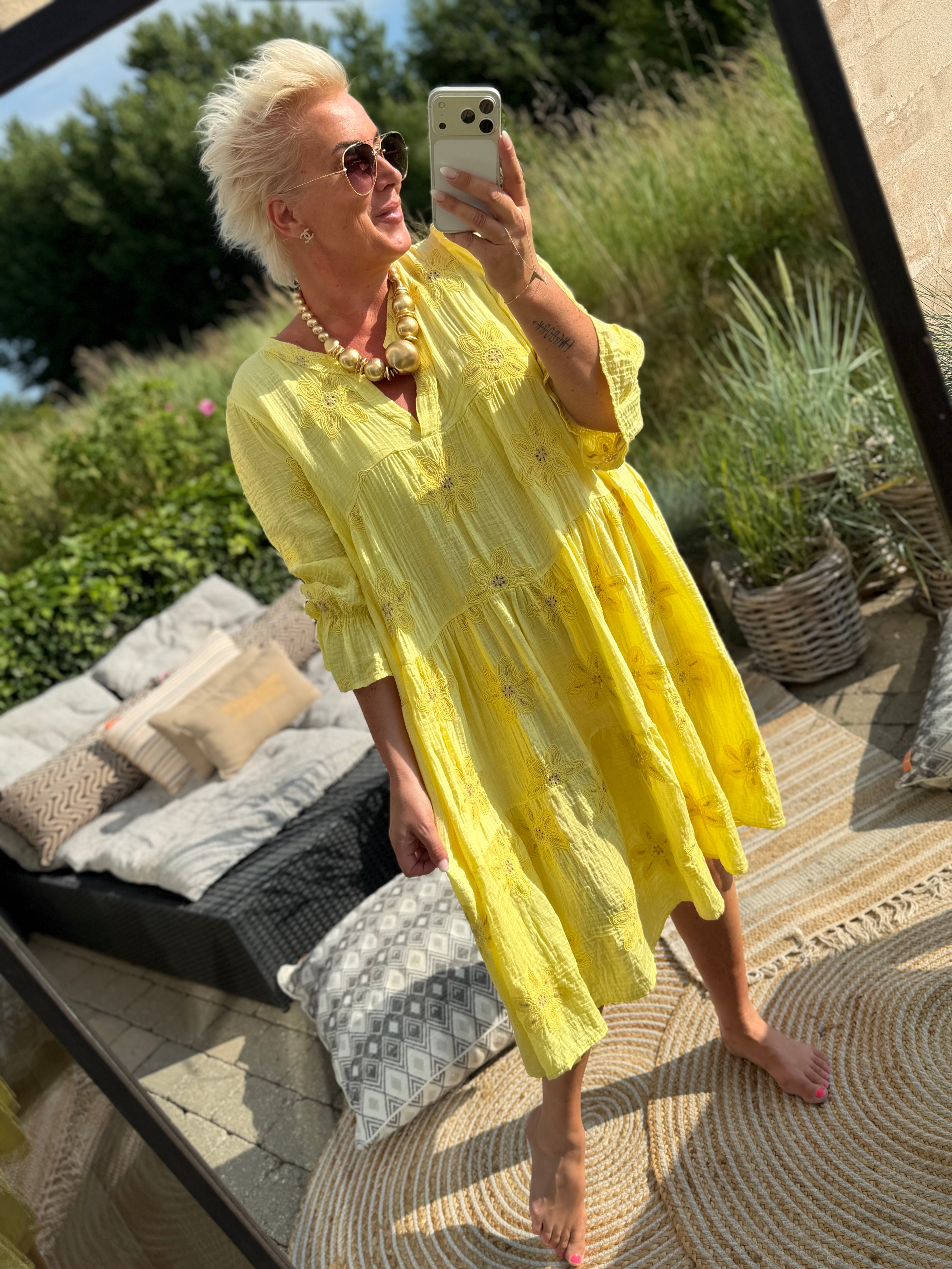 Qnuz 9348 Embrodery dress yellow