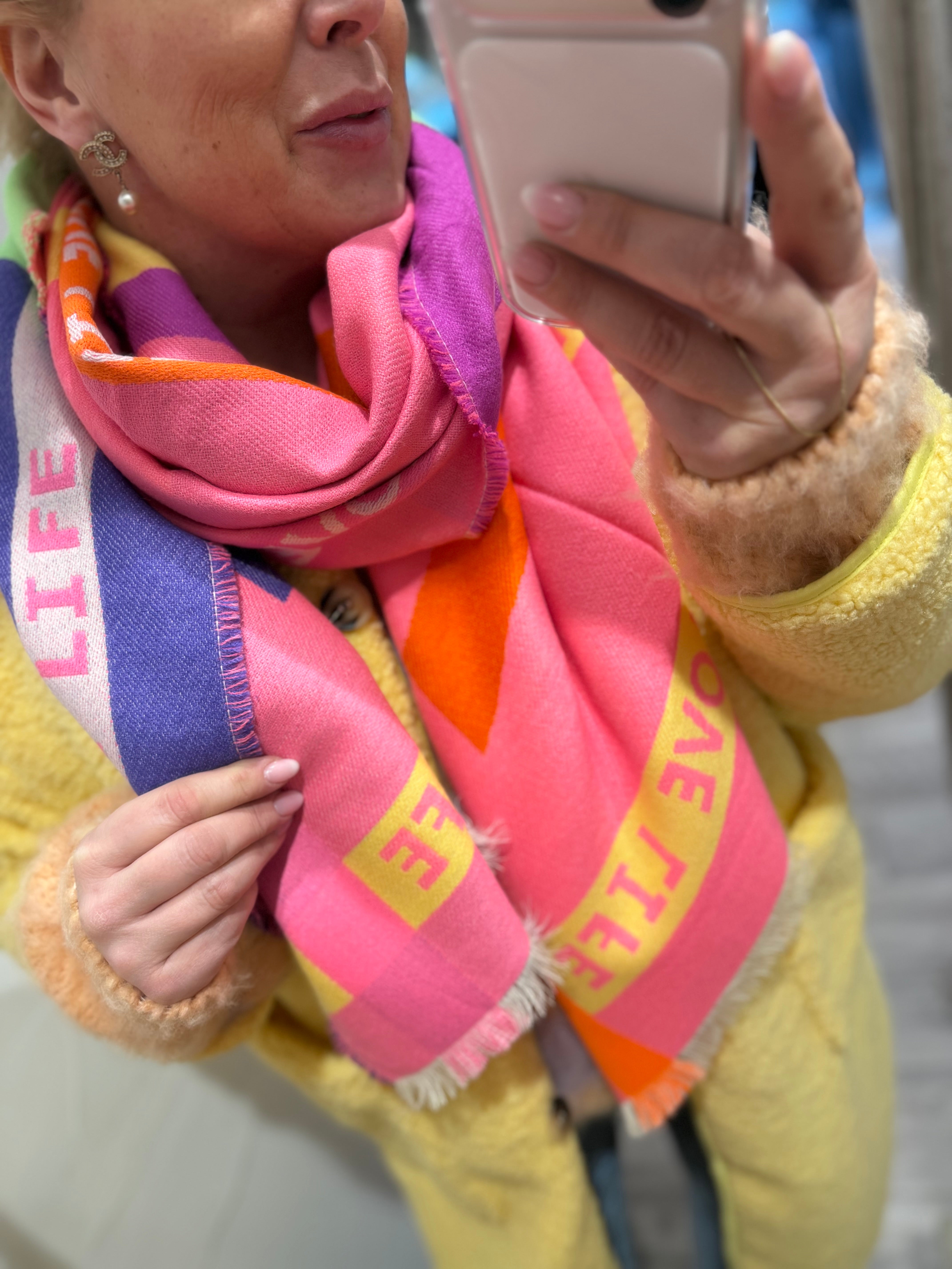 By Engbork LOVE life scarf pink