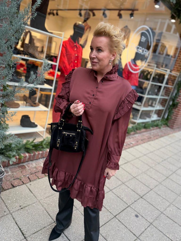 Gaspar 2510708 Jacqueline dress solid auburn