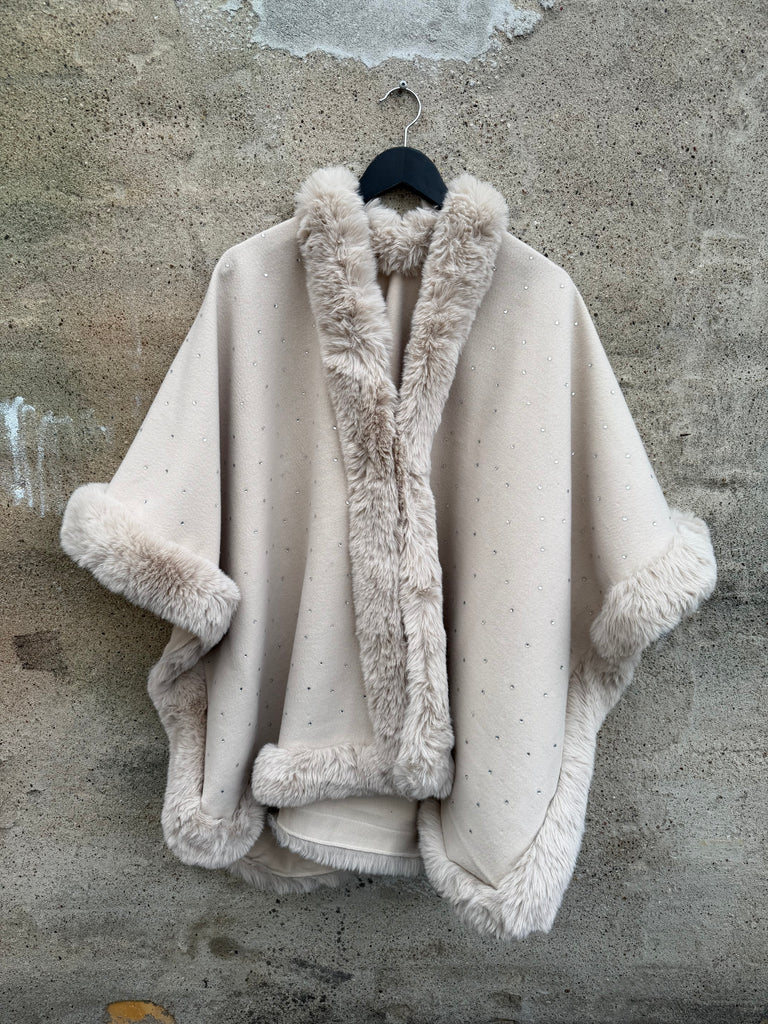 By Engbork Melanie strik poncho sand