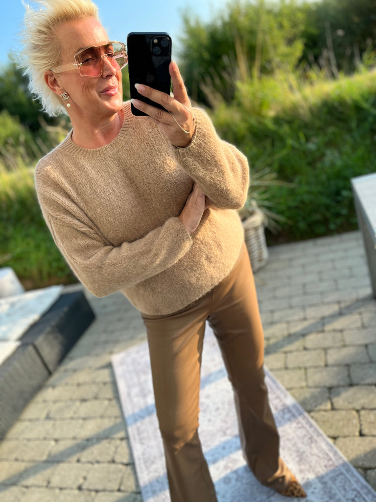 By Engbork Kirstine strik O camel