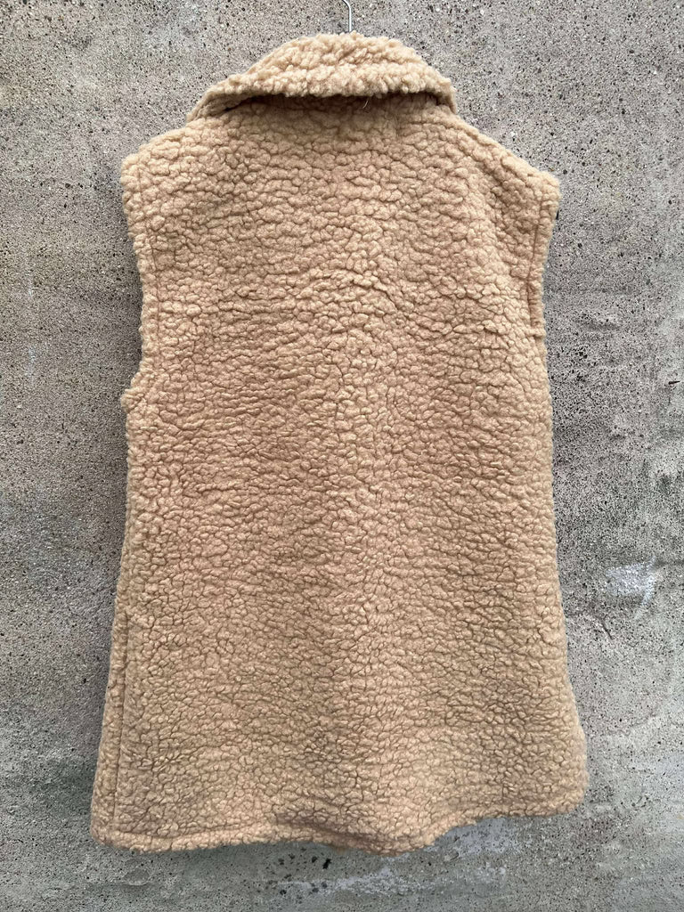 Boho Love B1184 Lang teddy vest beige