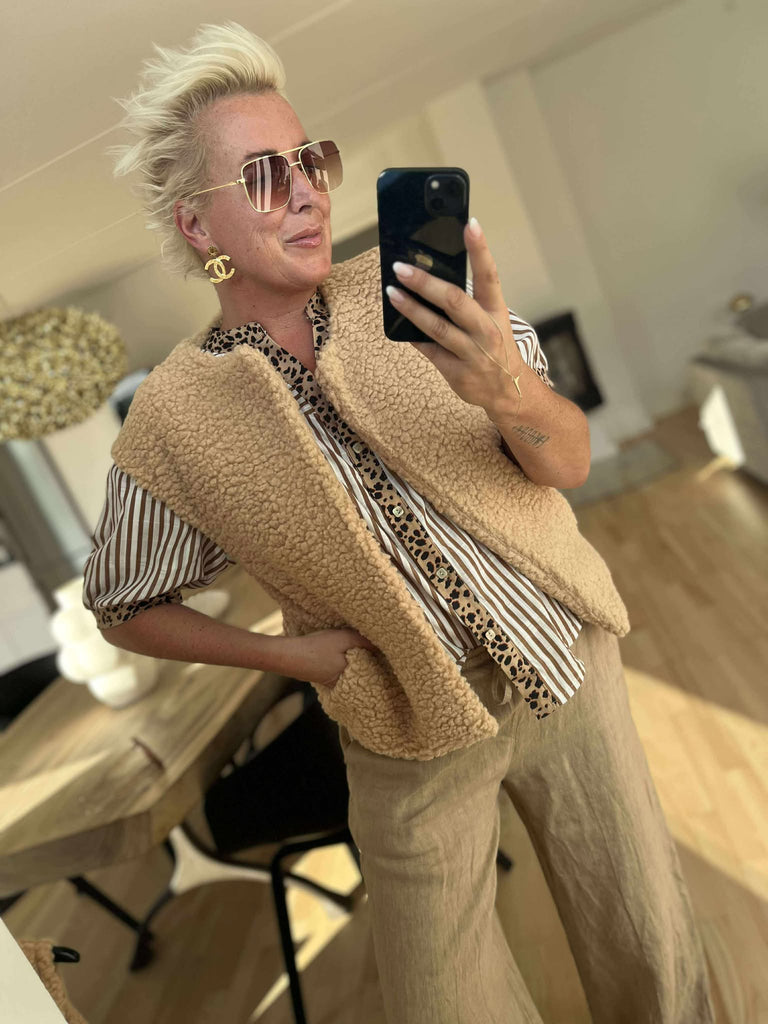 Boho Love B1183 kort teddy vest beige