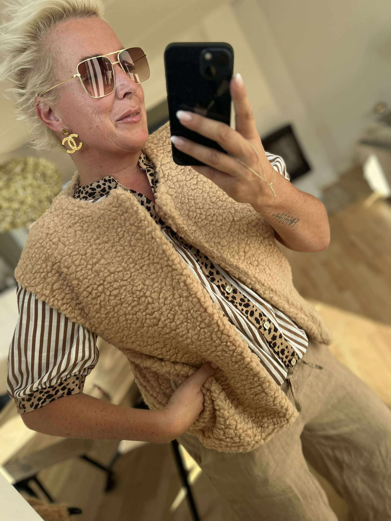 Boho Love B1183 kort teddy vest beige