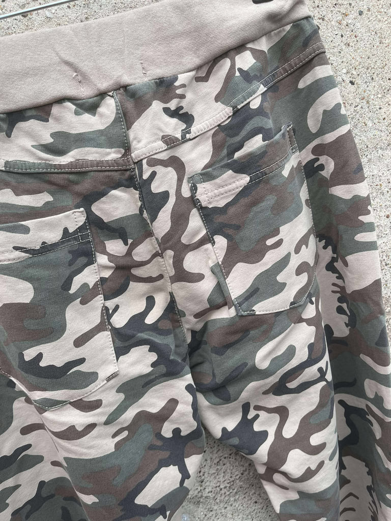 Boho Love B1161 Baggy pants Camoflage beige