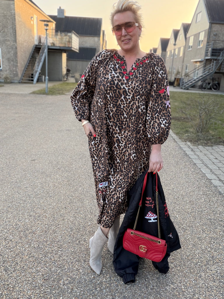 WAUW Heart dress leo