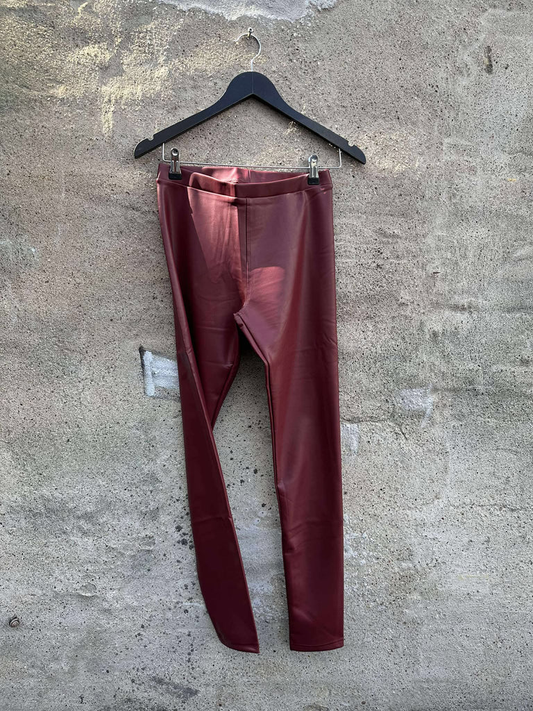 By Engbork Norfy coated leggins wine