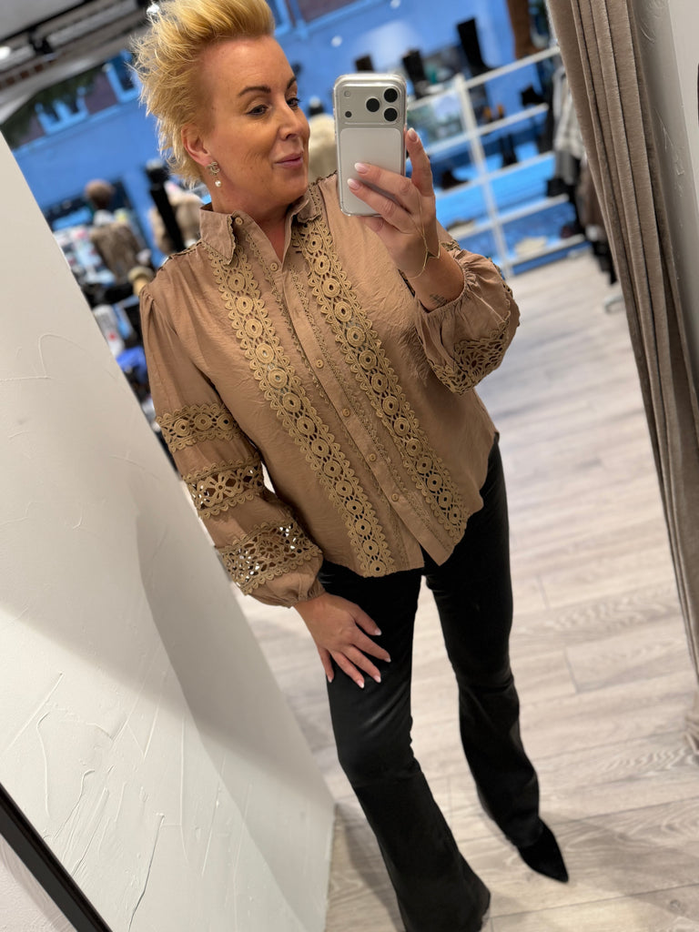 Qnuz 9213 shirt lace taupe