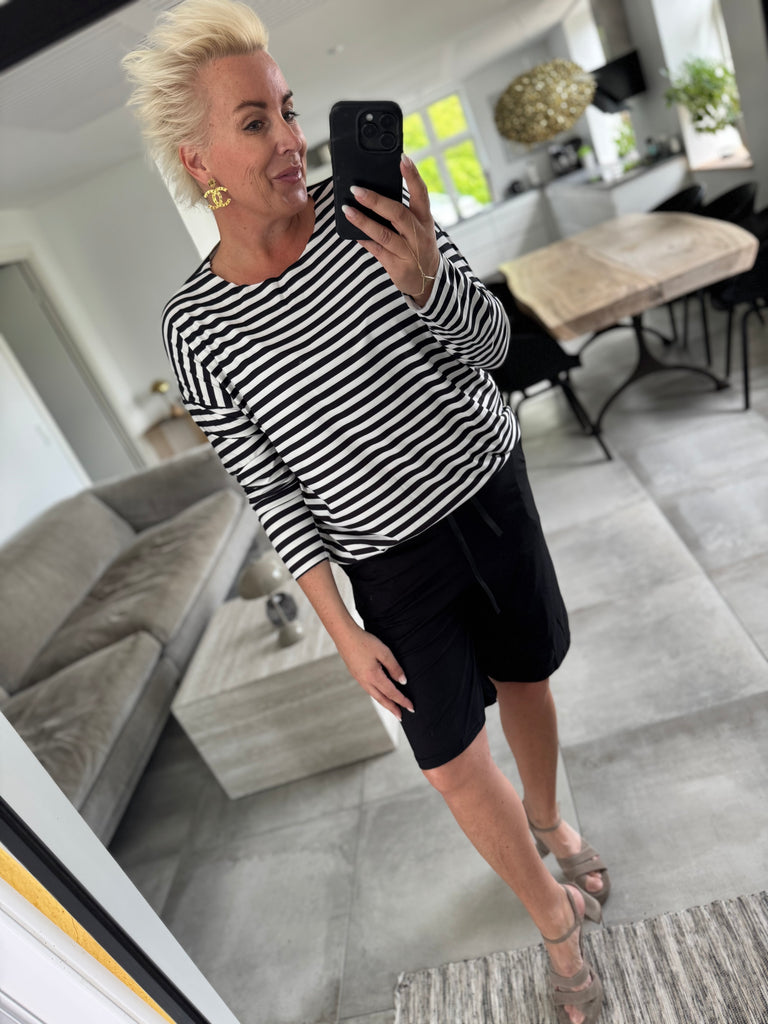 Liberte 9674 Alma long shorts black